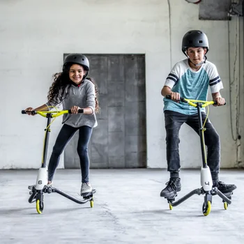 Детски скутер Yvolution Y Fliker Pro с 3 колела, 6 +, черно/жълто скутер