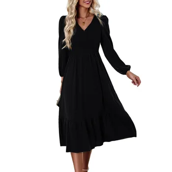 Есенно-зимния женствена рокля с V-образно деколте и однотонным модел, Ежедневна рокля в черен цвят с елегантен дизайн