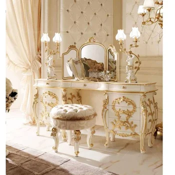 Скрин за спалня от луксозен дърво в стил барок златисто кафяво с огледало