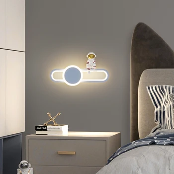 Лампа за спални, Кръгли стенни осветителни тела за детска стая, Лесен стенен монтаж Лампа на фона на човек-астронавти, Нощна лампа за спални момче