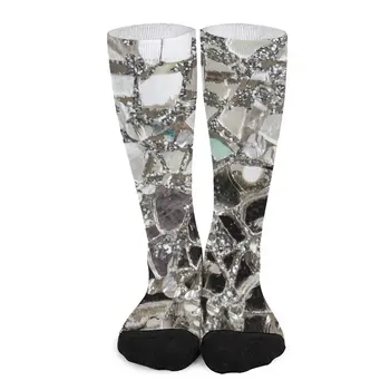 Снимка взрив блестящи сребърни чорапи със стъкло и огледала, чорапи с герои от анимационни филми, чорапи за баскетбол
