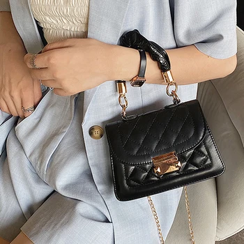 Лятна малка квадратна чанта с гънки на веригата, дамски ръчно диагонално чанта през едно рамо