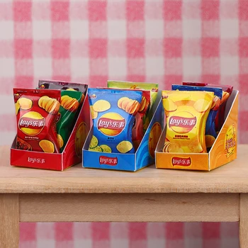 1 комплект 1: 12 Миниатюрни чипс за куклена къща с предавателна кутия, модел за закуски, кухненски принадлежности за декор куклена къща, детски играчки