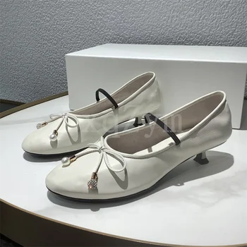Нови балетные обувки на плоска подметка с кръгло бомбе, дамски обувки на ток коте от естествена кожа, Дамски обувки без закопчалка